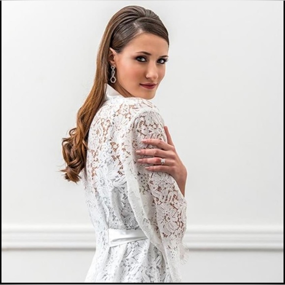 White Lace Bridal Robe - Picture 3 of 6